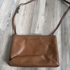 Michael Kors Dual Compartment Jet Set Brown Leather Crossbody Bag